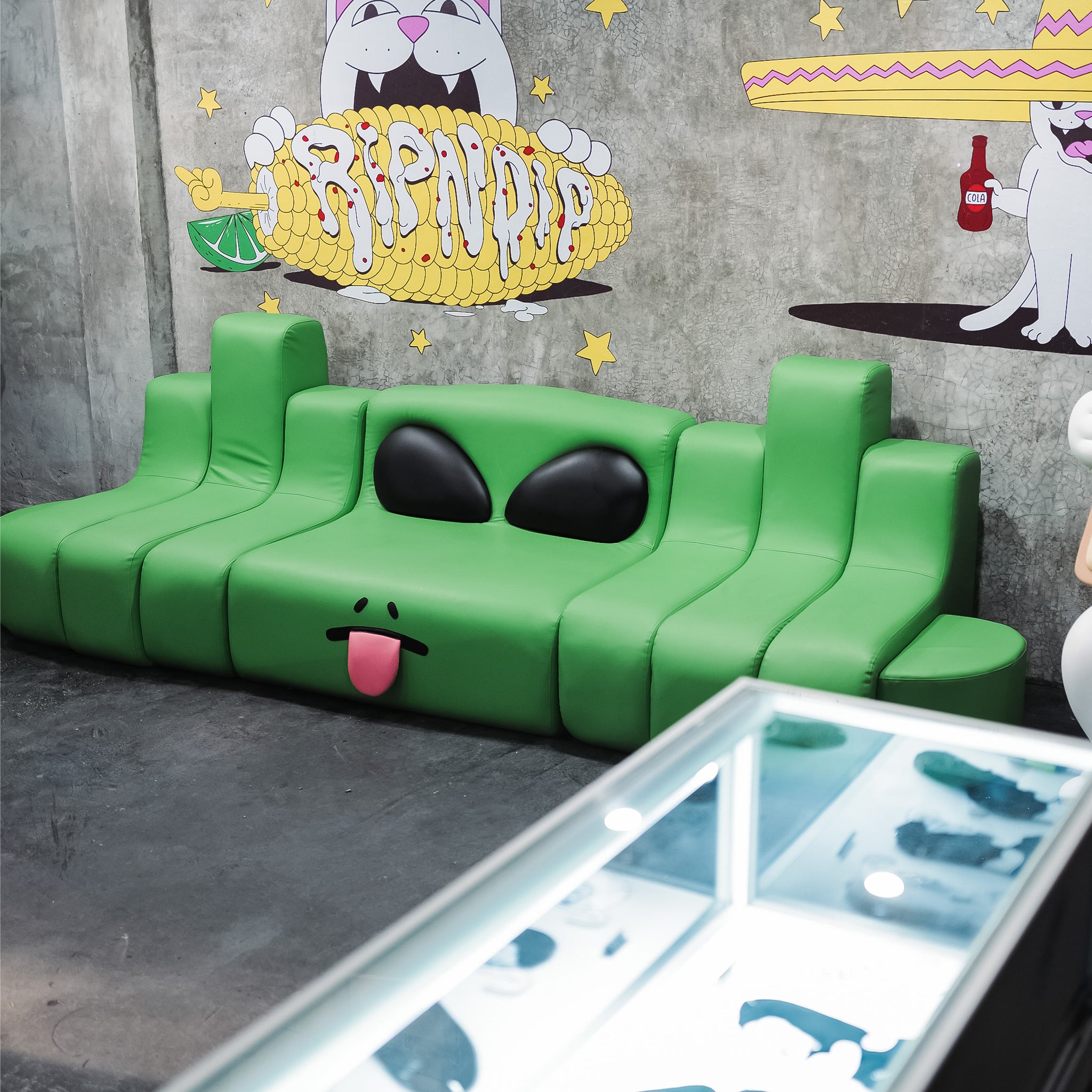 RipNDip Alien Face Couch