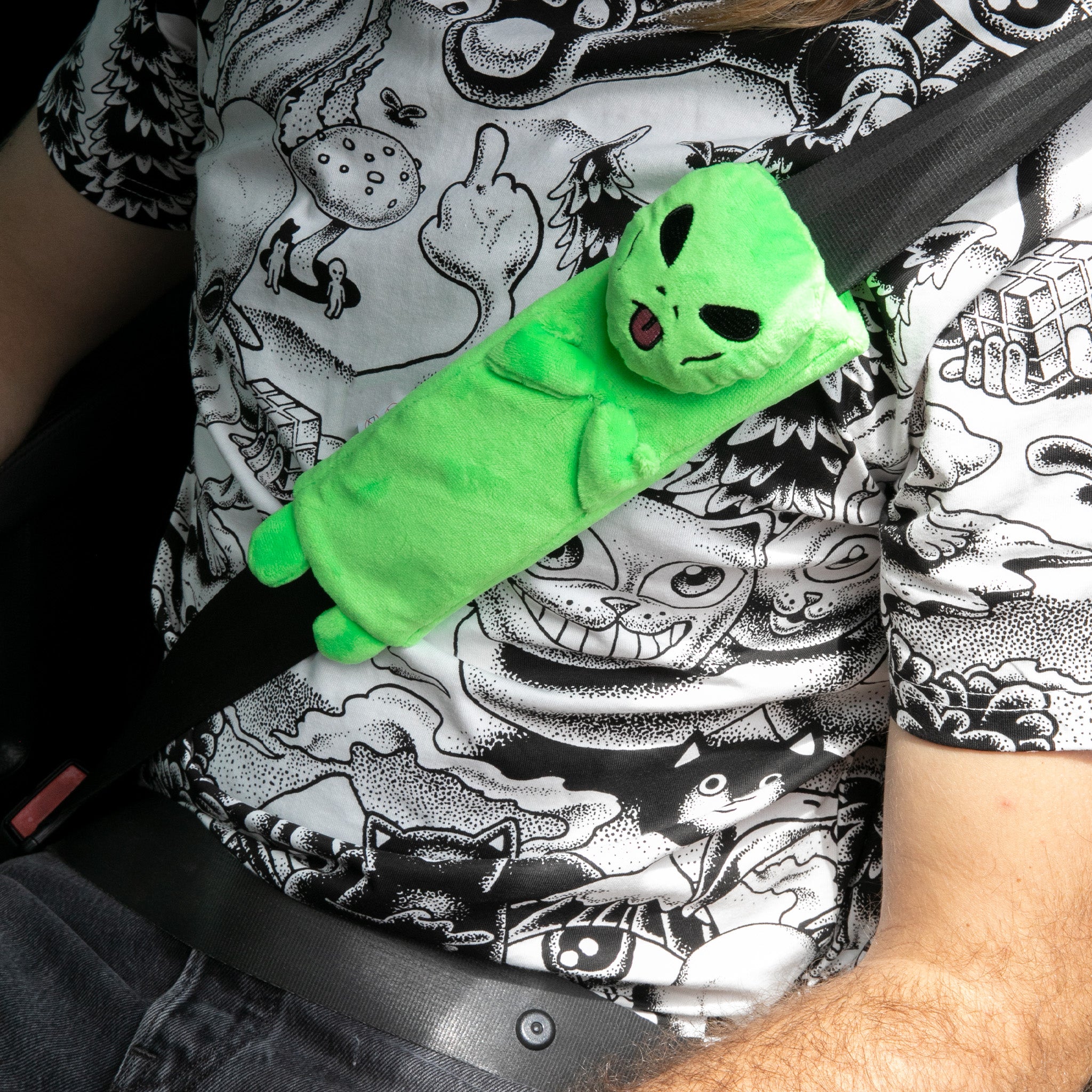 RIPNDIP Alien Seat Belt Cover (Green)