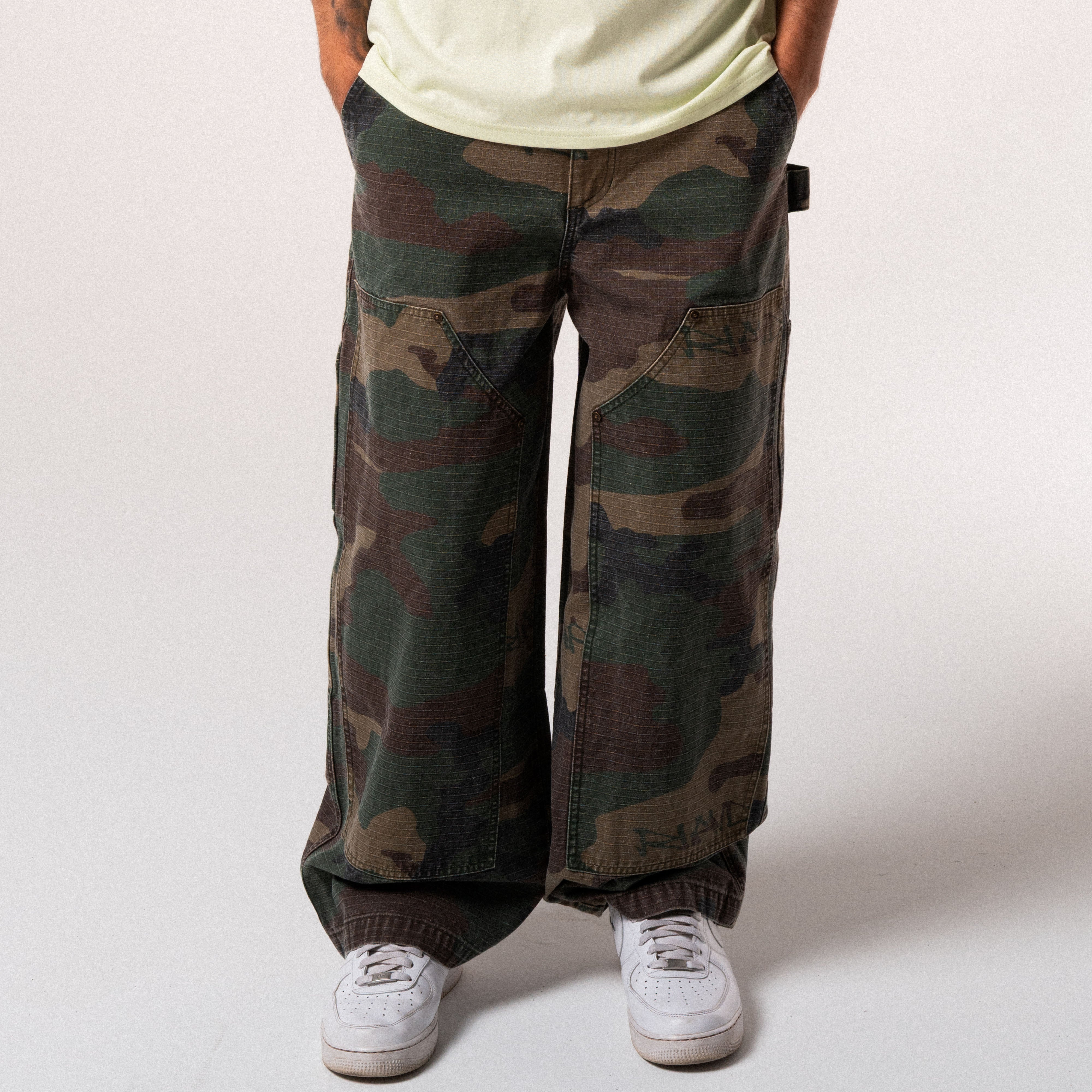 RIPNDIP Claws Camo Extra Wide Fit Carpenter Pants (Multi)