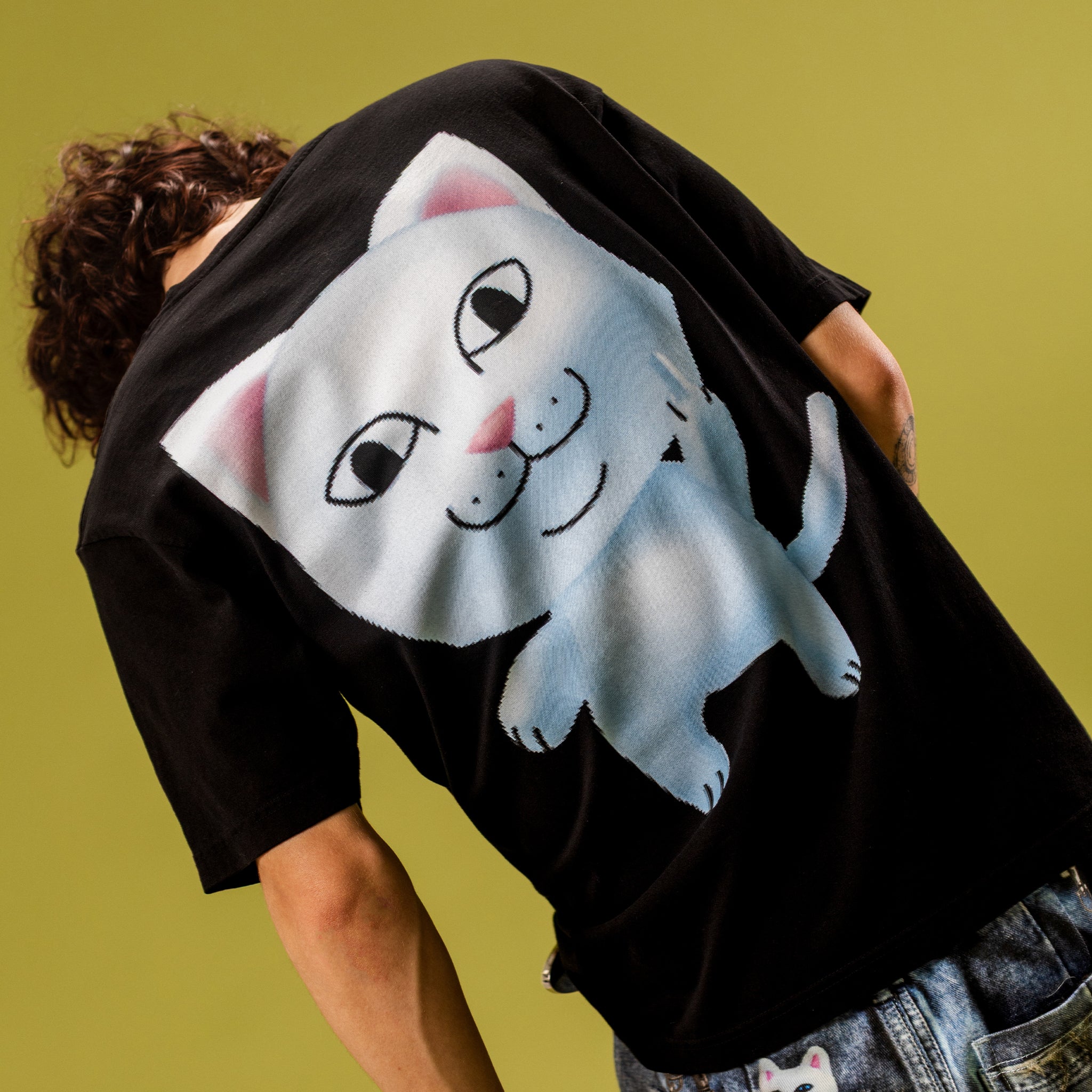 Nermii Tee (Black)