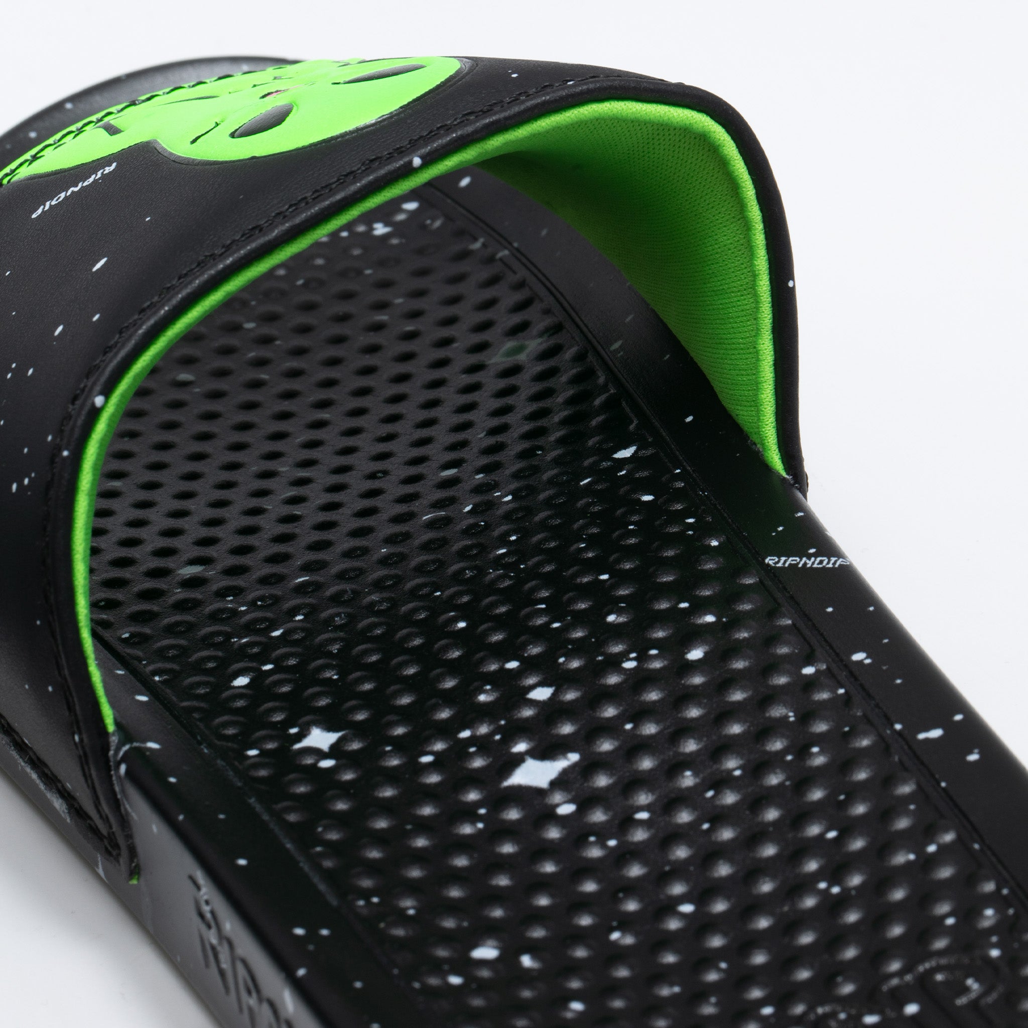 We Out Here Slides (Black/Neon Green) – RIPNDIP