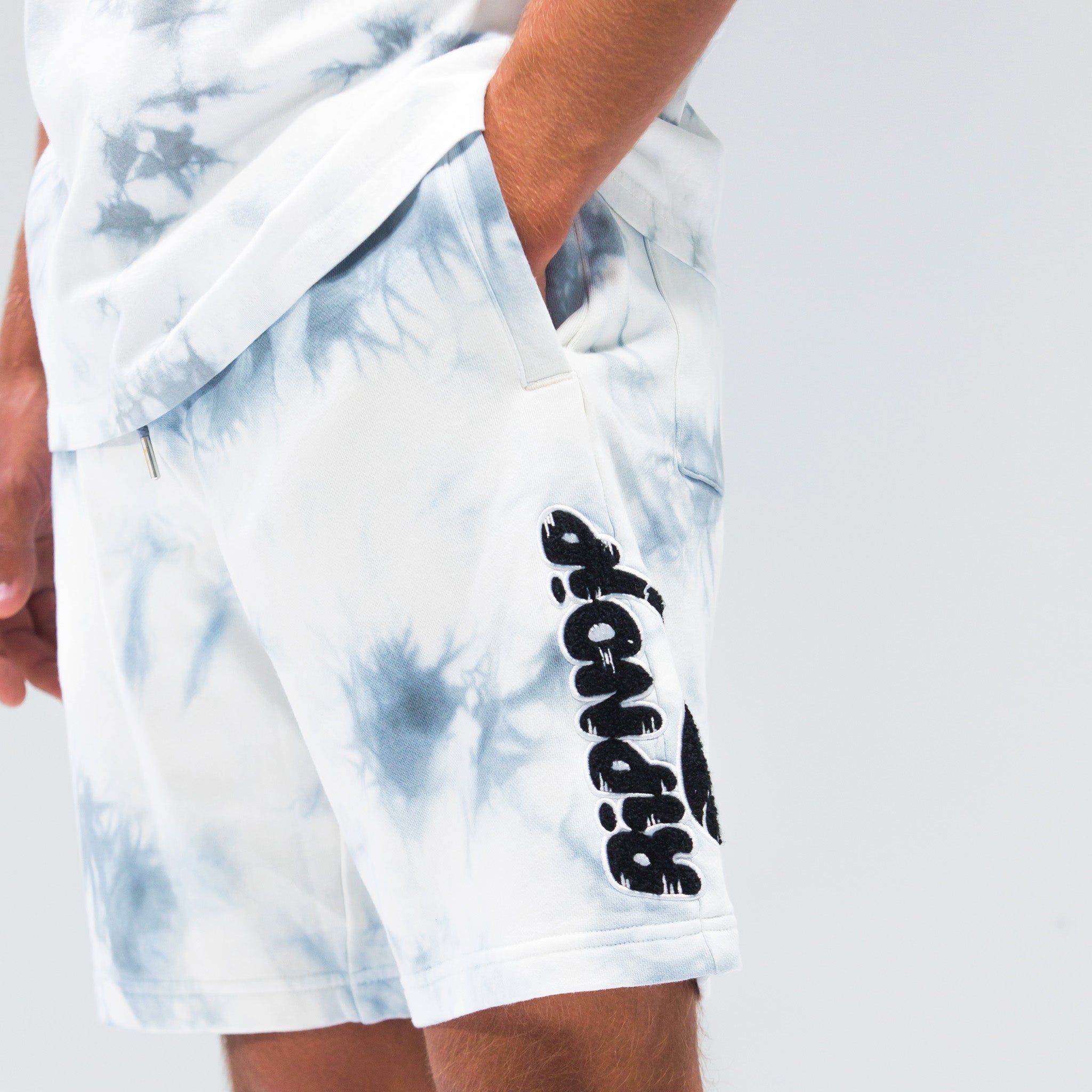 340502 RIPNTAIL Sweatshorts (Grey Lightning Wash)